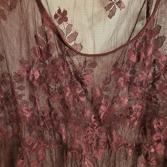 Torrid Maroon Lace Peplum Shirt - Picture 2 of 4